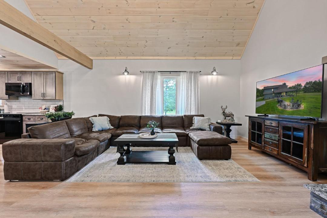 Photo of Livingroom in Friendship