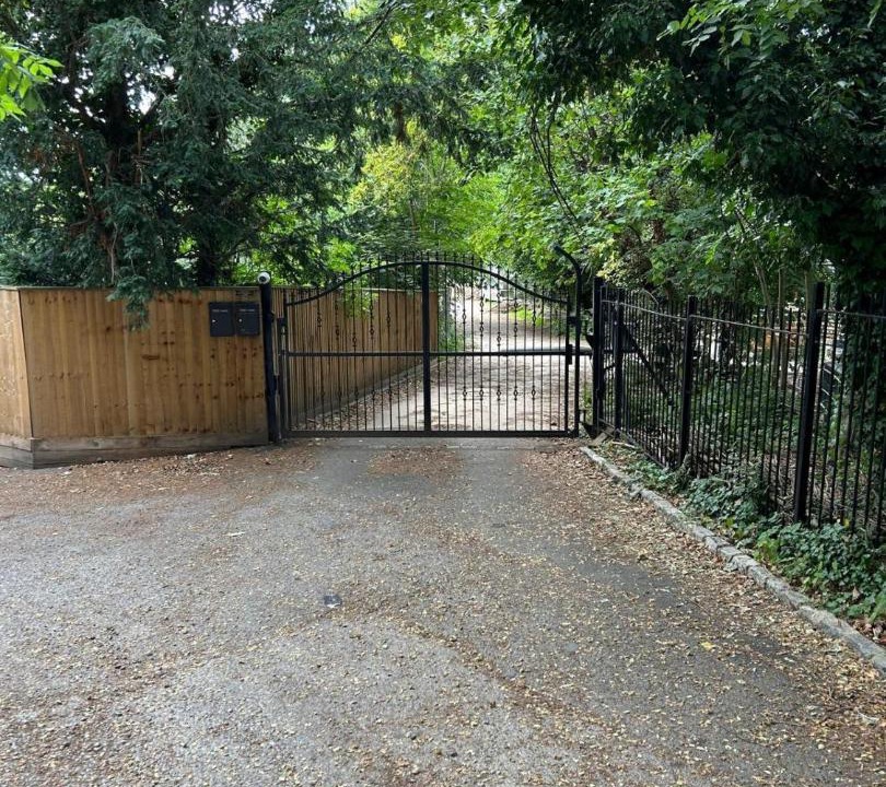 Photo of Outdoor in Uxbridge South