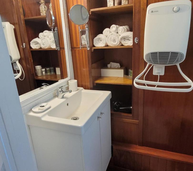 Photo of Bathroom in Cote Pavee