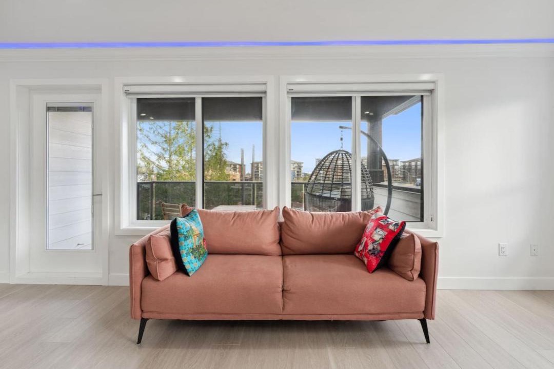 Photo of Livingroom in Willoughby