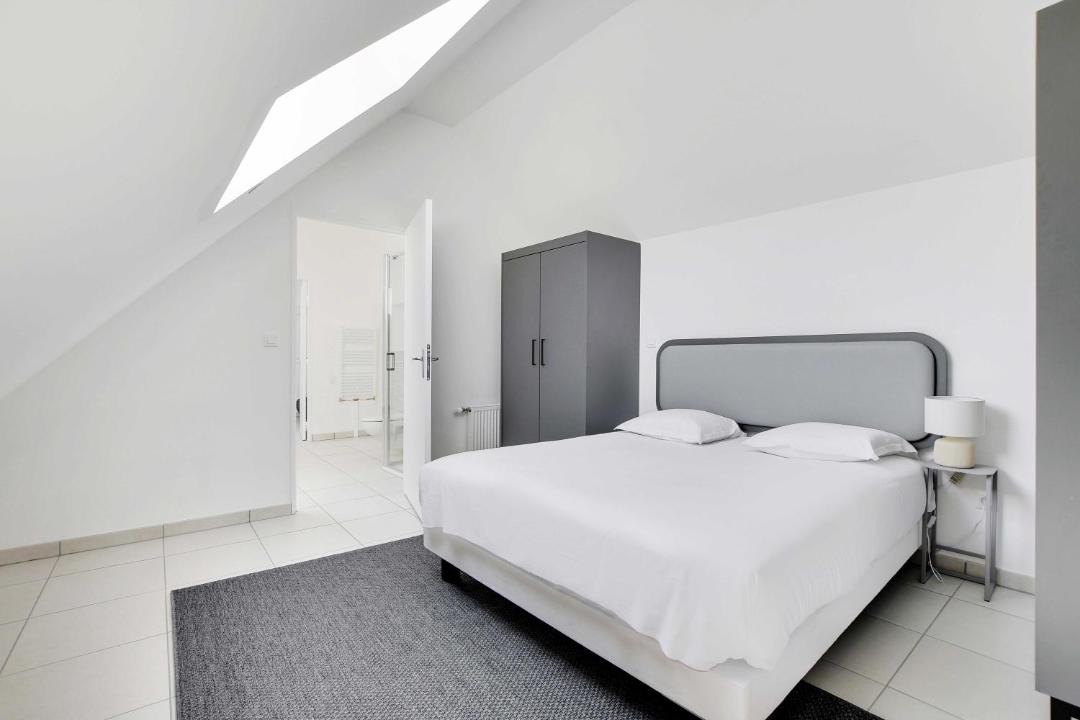Photo of Bedroom in Suresnes