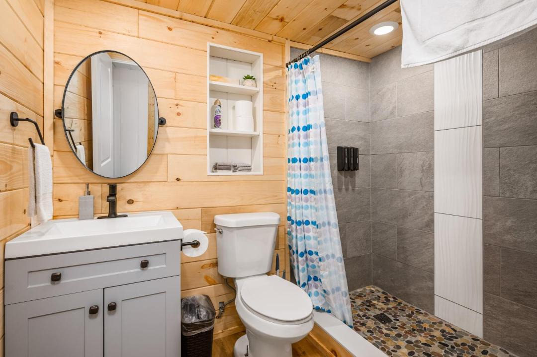 Photo of Bathroom in Mayfield