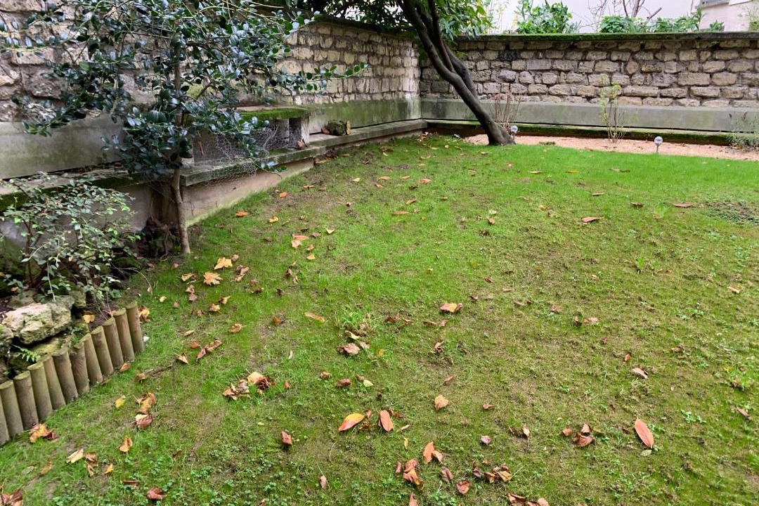 Photo of Others in Auteuil