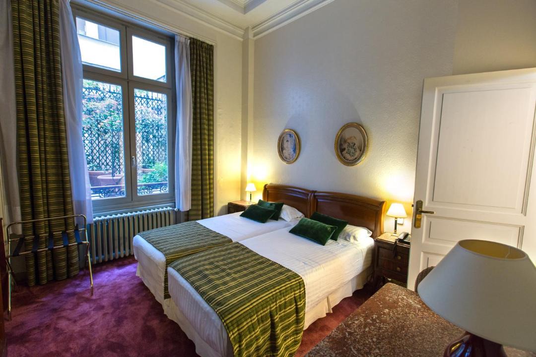 Photo of Bedroom in 9th Arrondissement