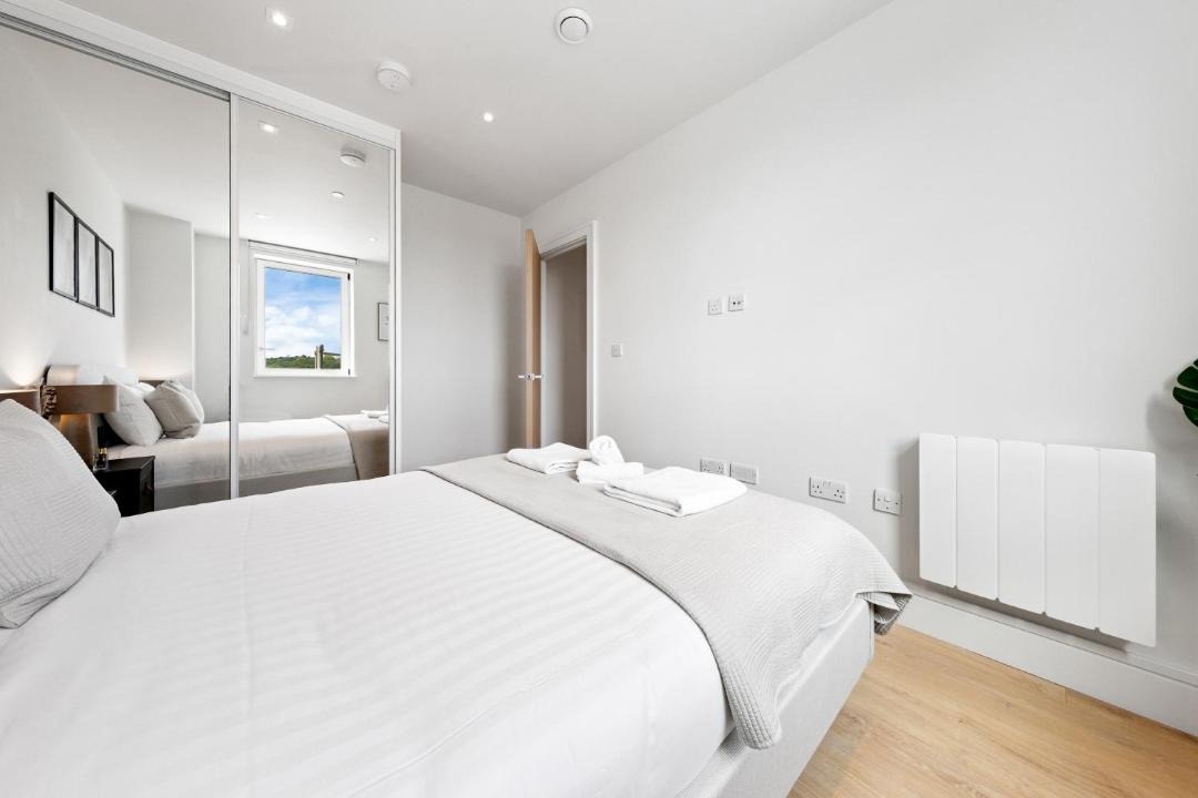 Photo of Bedroom in Coombe Hill