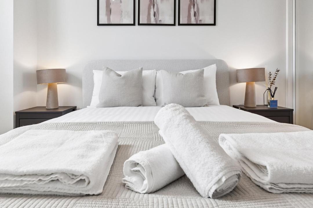 Photo of Bedroom in Coombe Hill