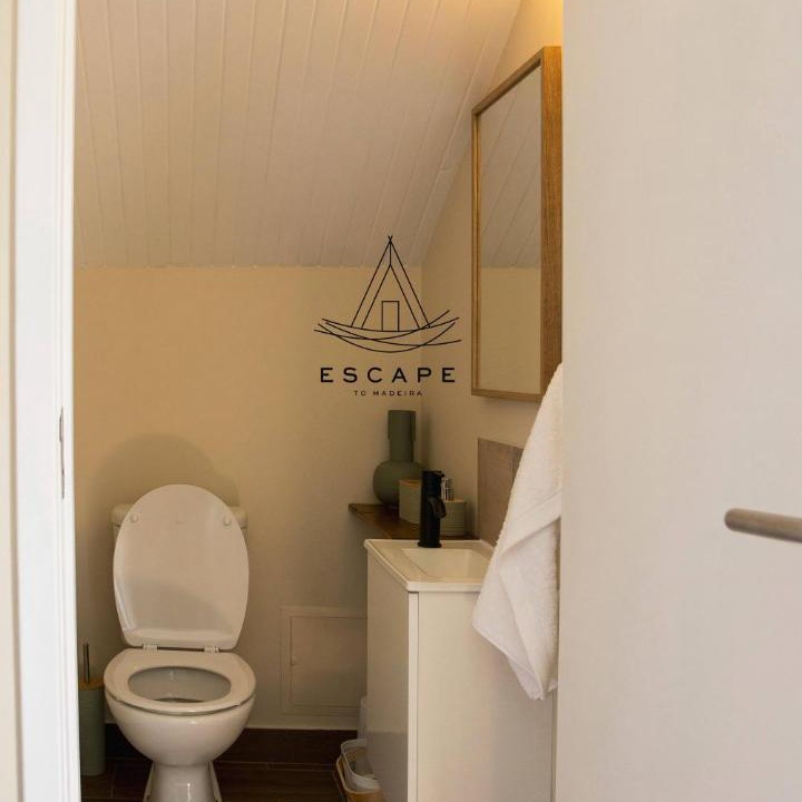 Photo of Others in Canhas