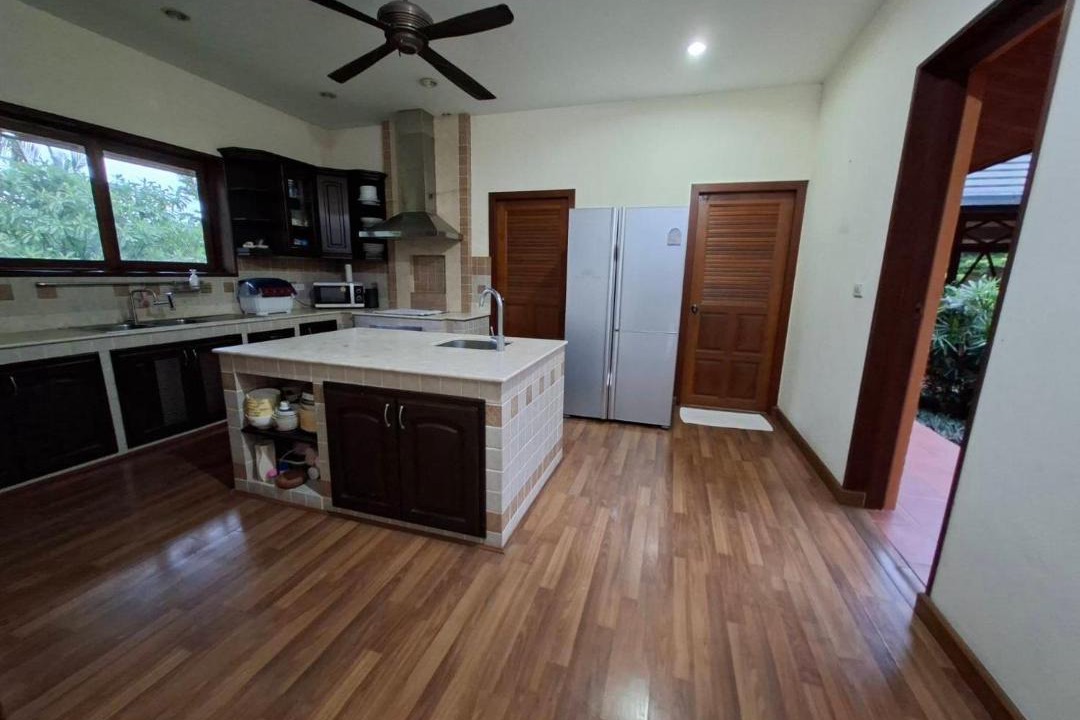 Photo of Kitchen in Pong