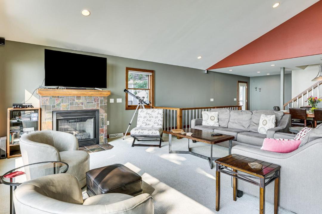 Photo of Livingroom in Lake Koshkonong
