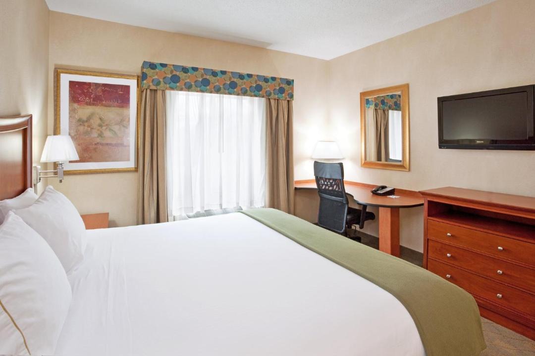 Photo of Bedroom in Auburn Hills