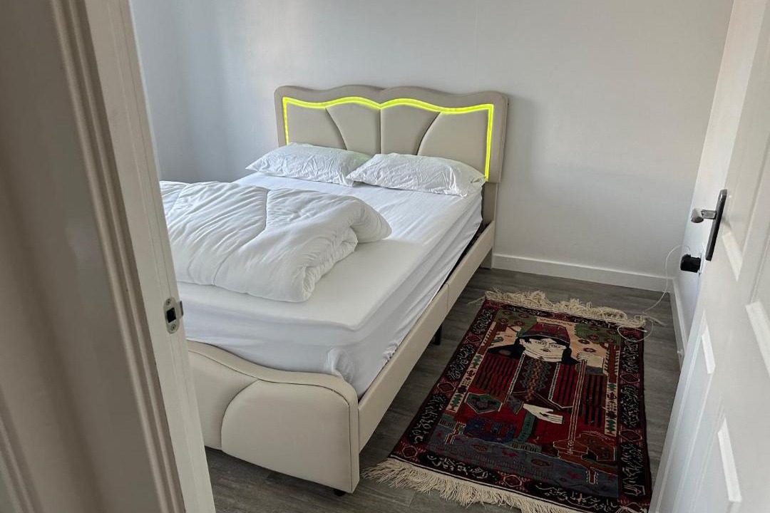 Photo of Bedroom in Headstone North