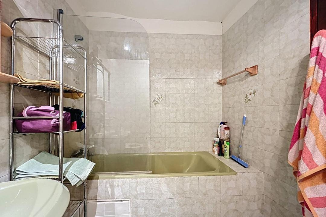Photo of Bathroom in Bages