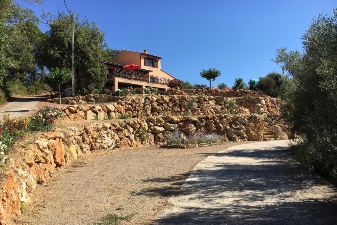 Photo of Others in La Caravane