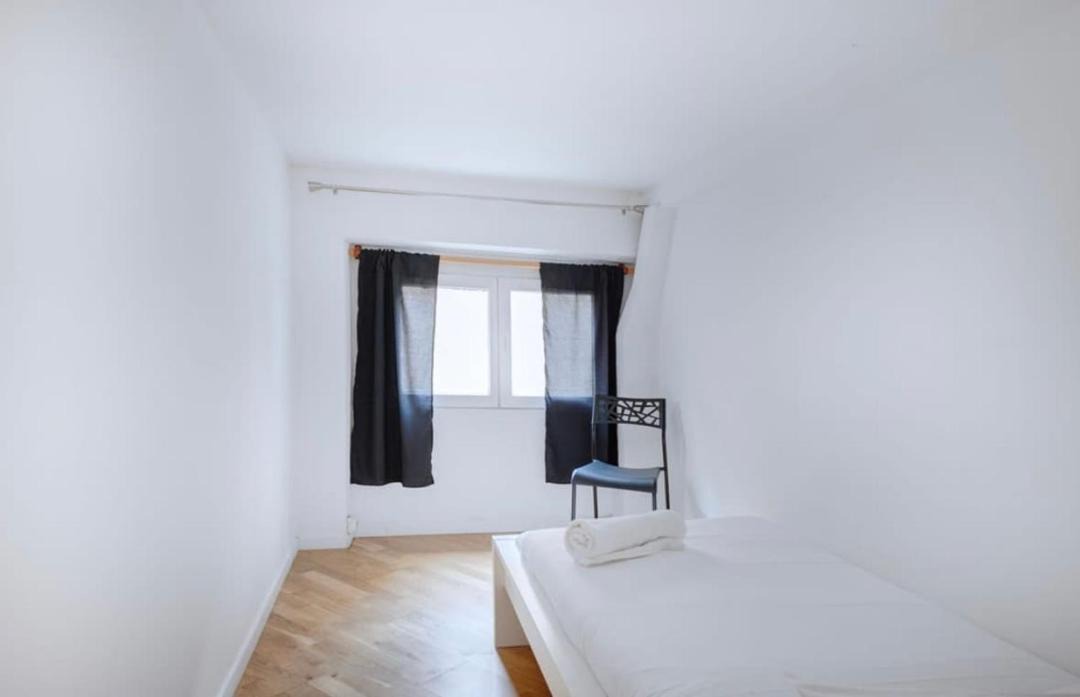Photo of Bedroom in Jules Ferry - Recamier
