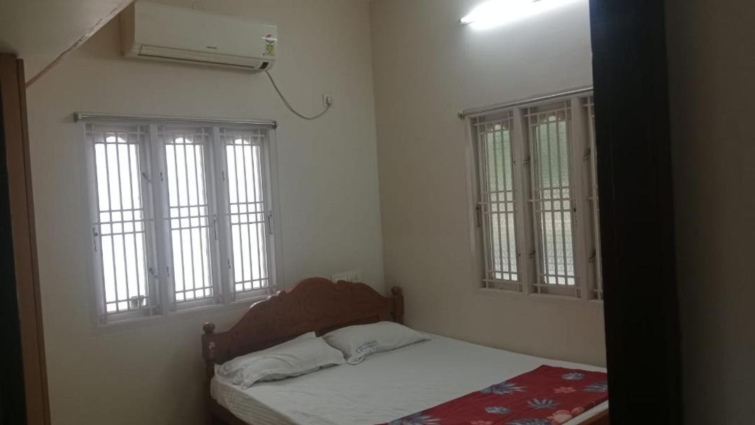 Photo of Bedroom in Palayankottai