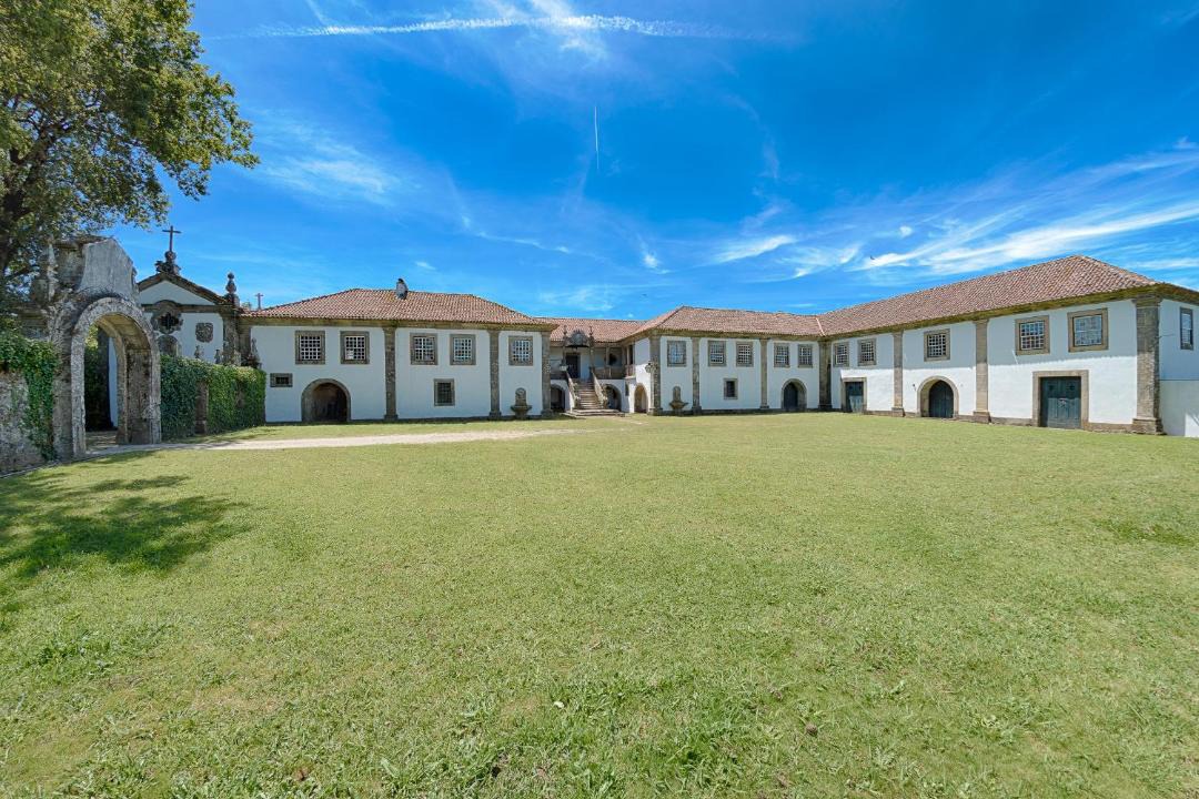 Photo of Buildings in Lanheses