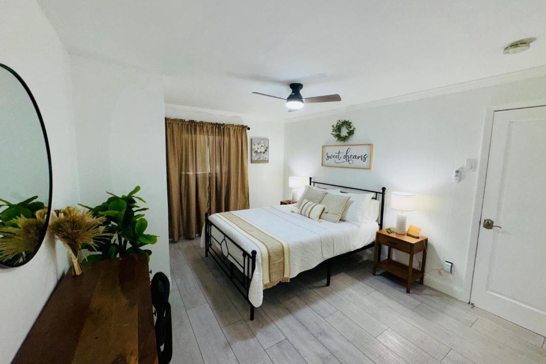 Photo of Bedroom in Bayou Oaks