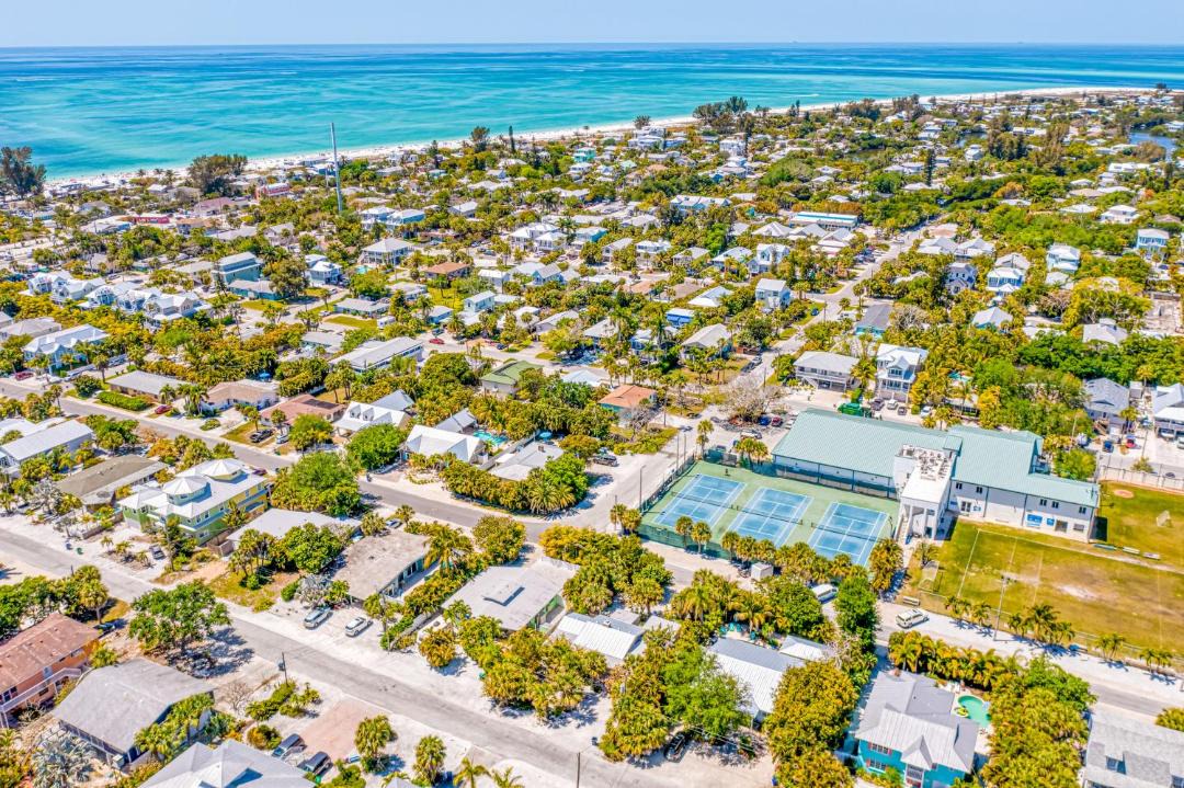 Photo of Others in Anna Maria