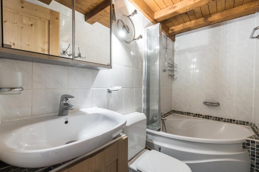 Photo of Bathroom in Tignes le Lac