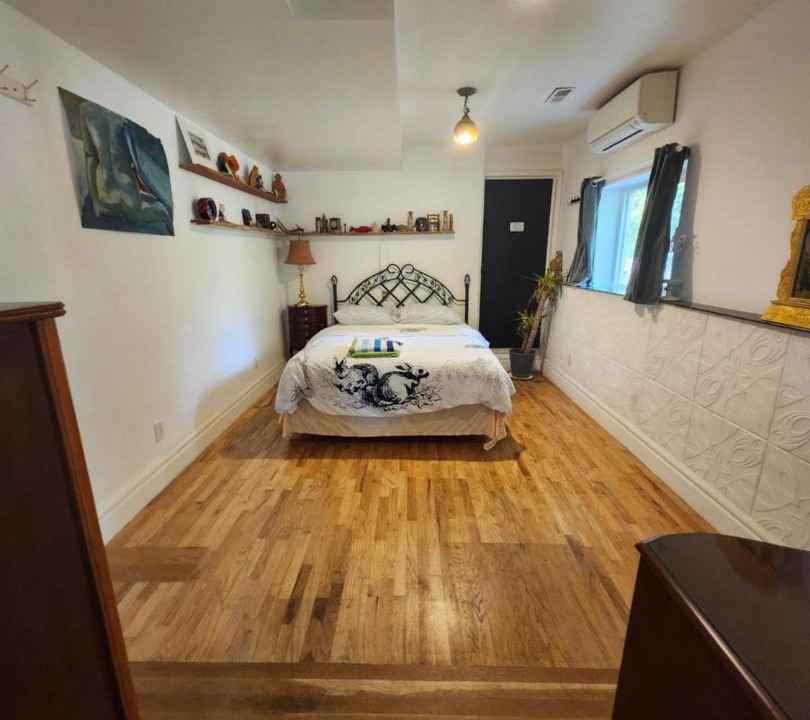 Photo of Bedroom in East Side