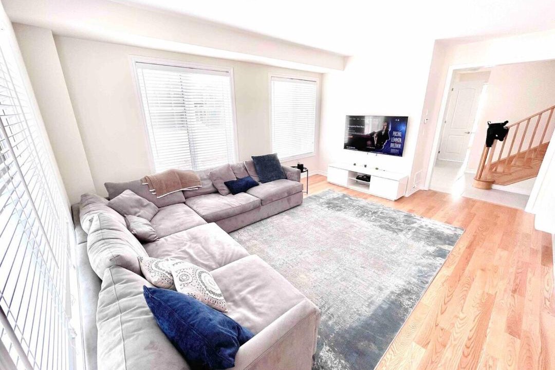 Photo of Livingroom in Thorold