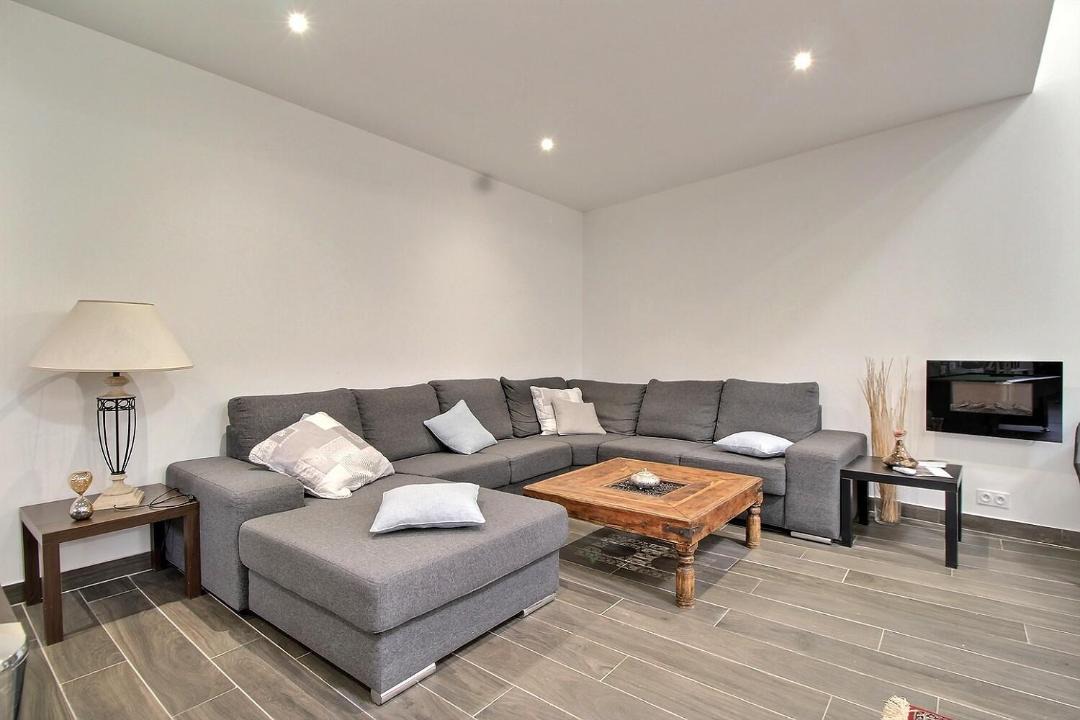 Photo of Livingroom in Les Cinq Avenues