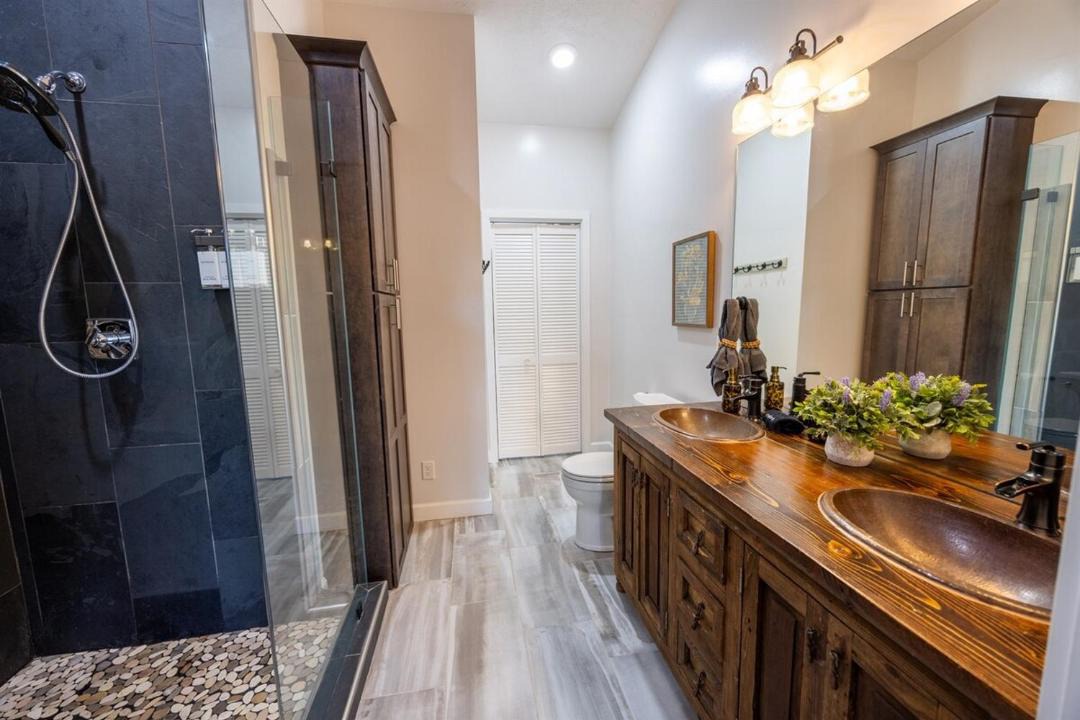 Photo of Bathroom in Normal