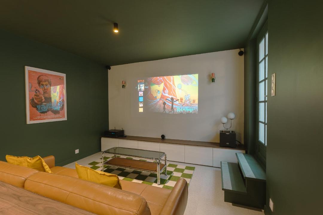 Photo of Livingroom in Combat