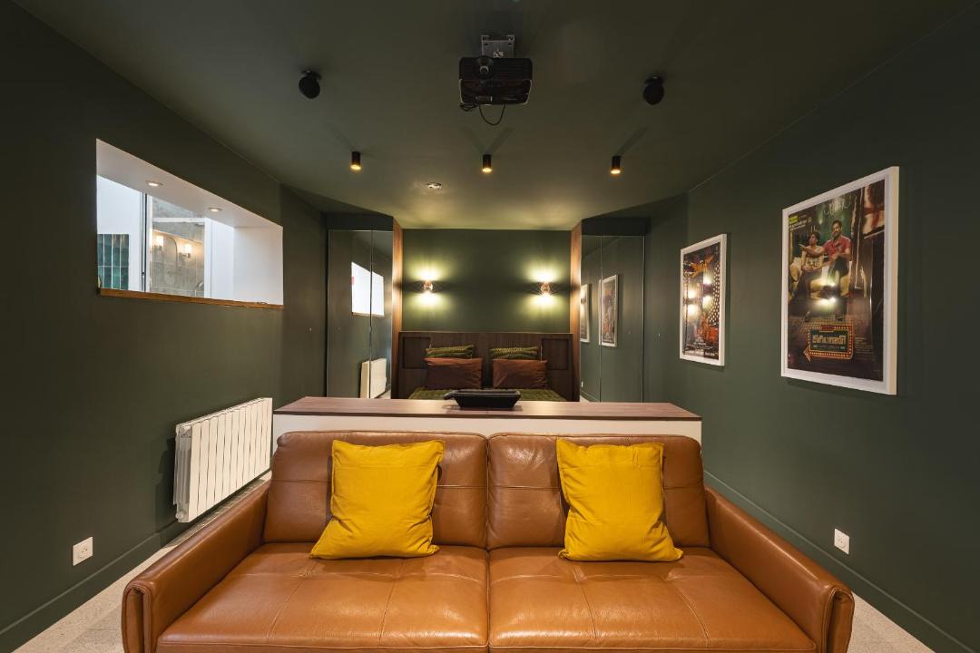 Photo of Livingroom in Combat
