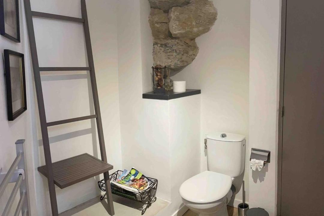 Photo of Bathroom in Chateaurenard