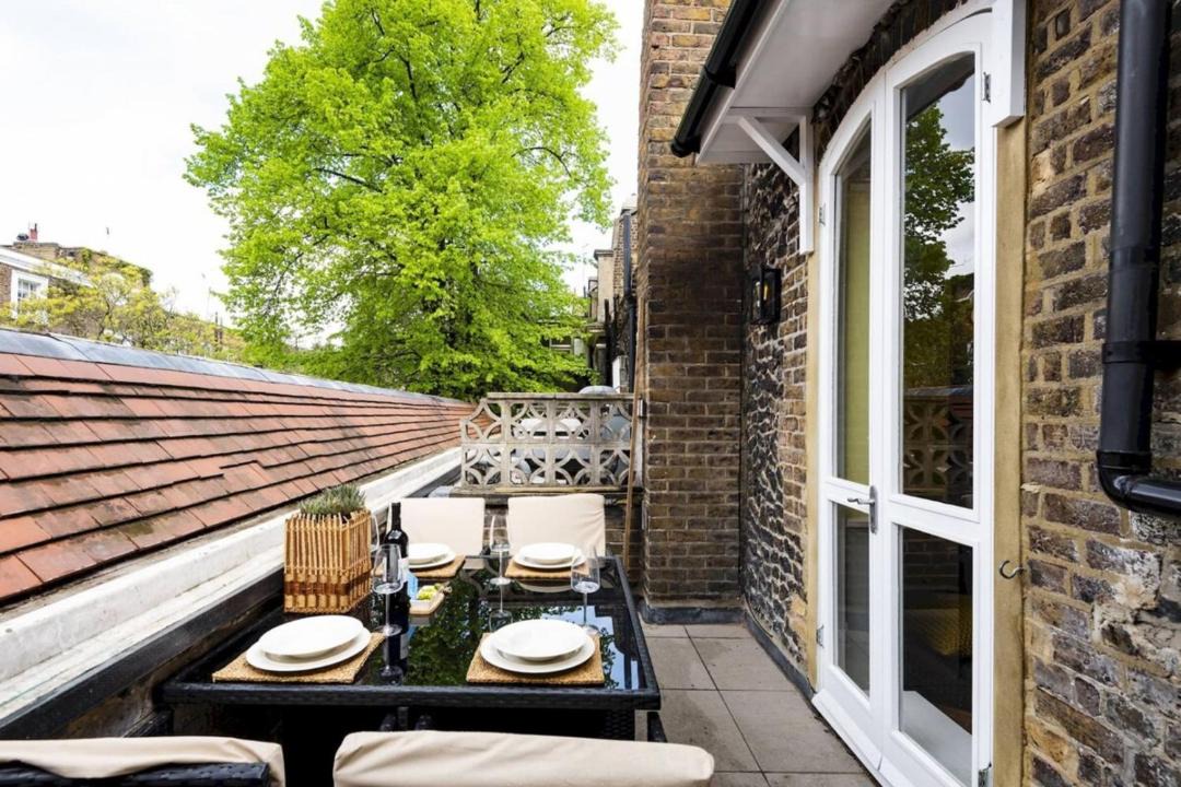 Photo of Patio Balcony in Lancaster Gate