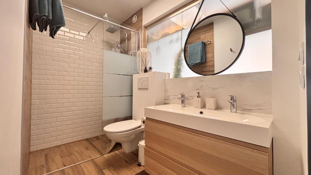 Photo of Bathroom in Voltaire - Saint Amour