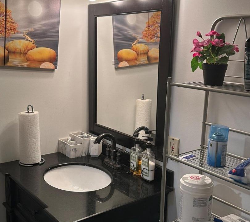 Photo of Bathroom in Aylmer