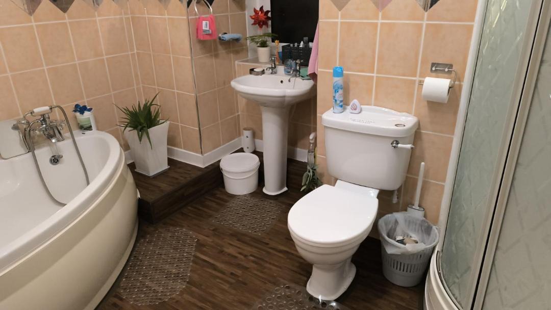 Photo of Bathroom in Rosyth