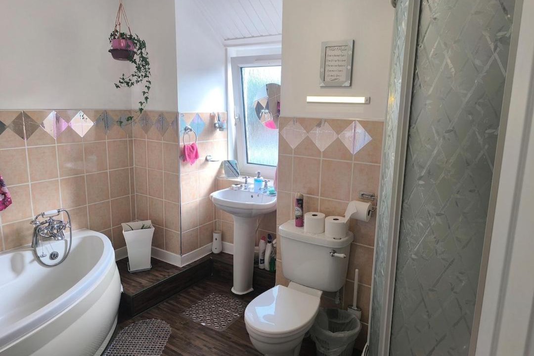 Photo of Bathroom in Rosyth