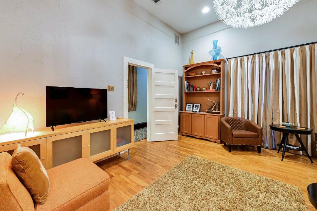 Photo of Livingroom in Decatur