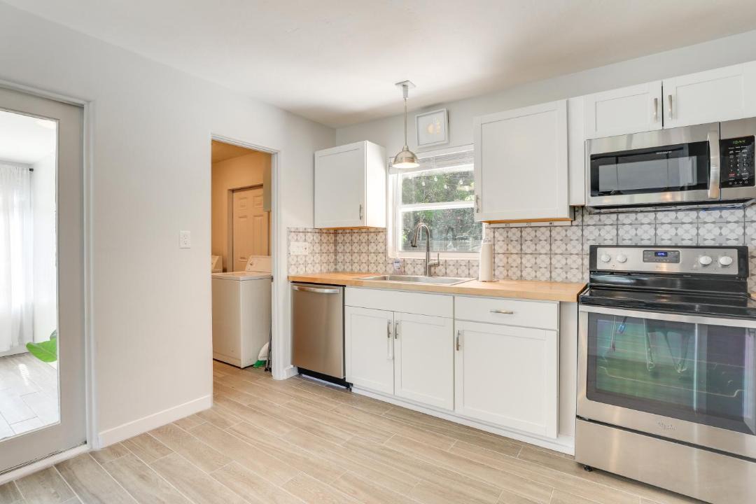 Photo of Kitchen in Paver Park