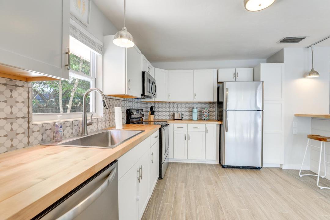 Photo of Kitchen in Paver Park