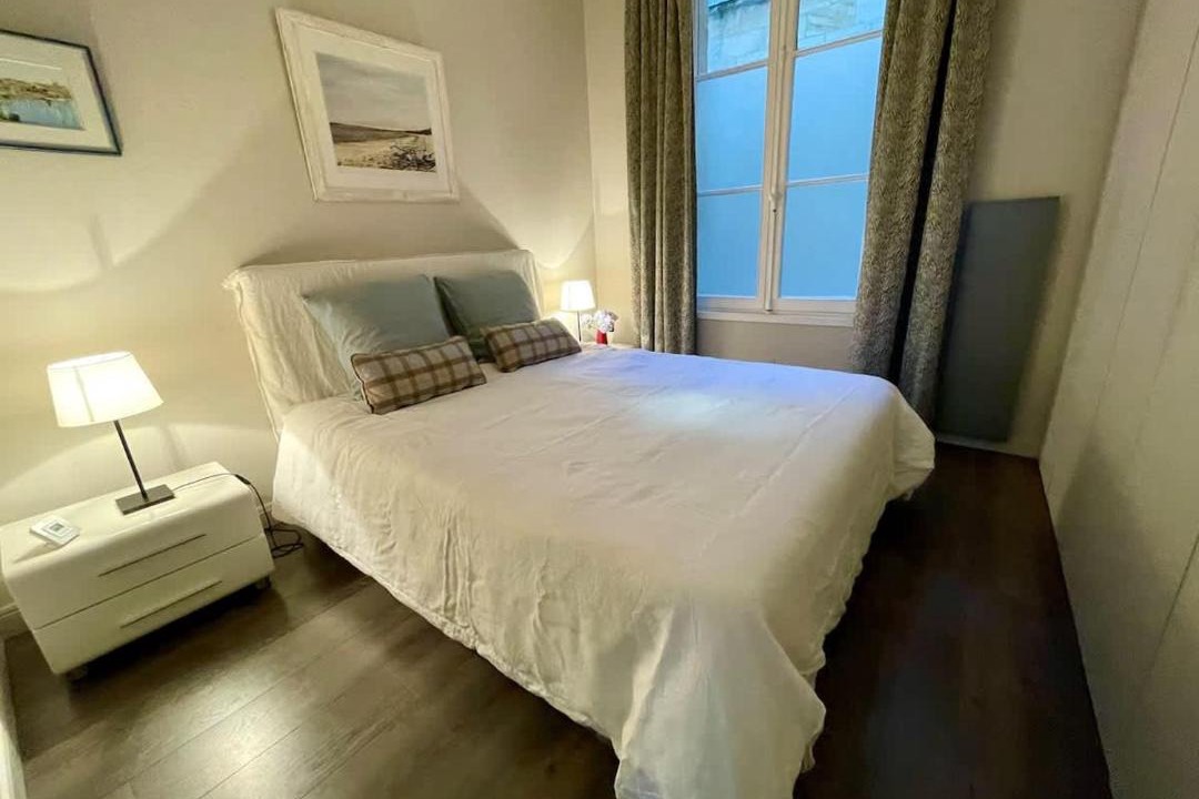 Photo of Bedroom in Bordeaux Golden Triangle