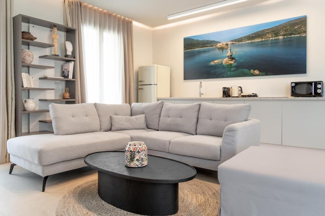 Photo of Livingroom in Paleopolis