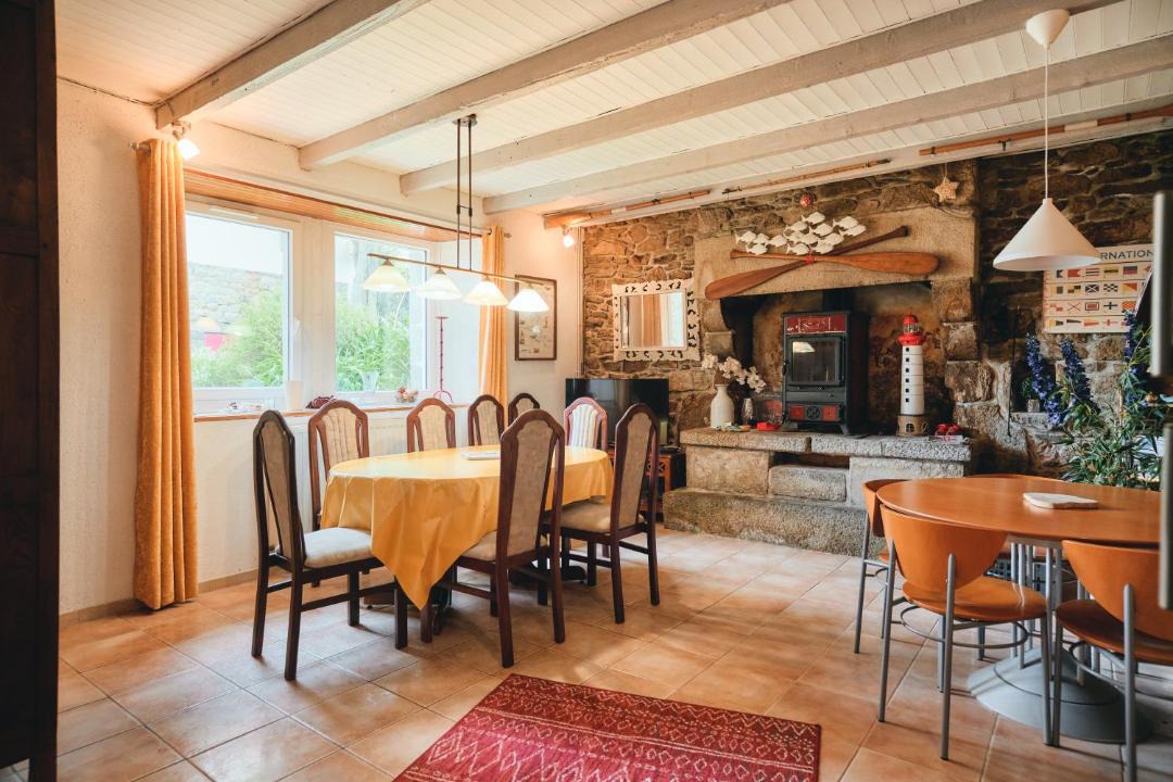 Photo of Kitchen in Plougoulm
