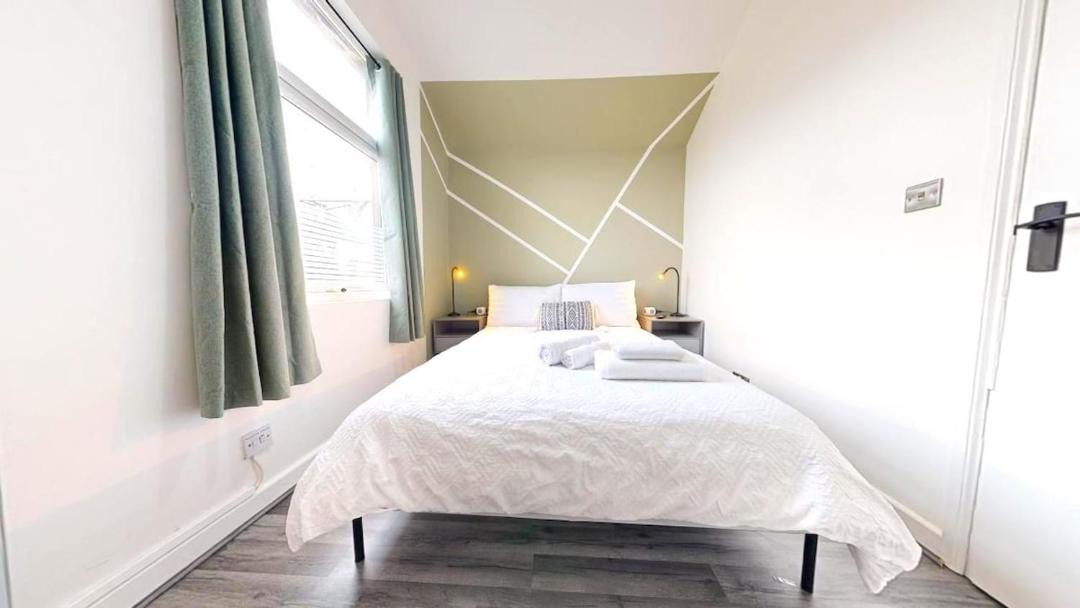 Photo of Bedroom in Riverside