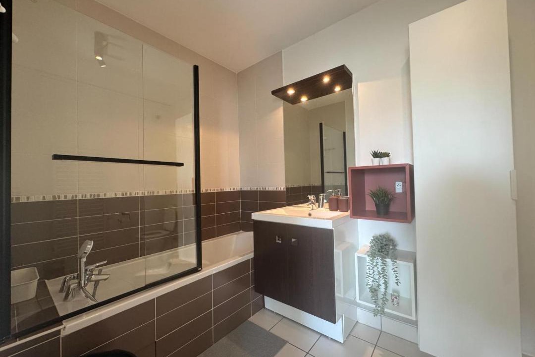 Photo of Bathroom in Meyzieu Nord Ouest