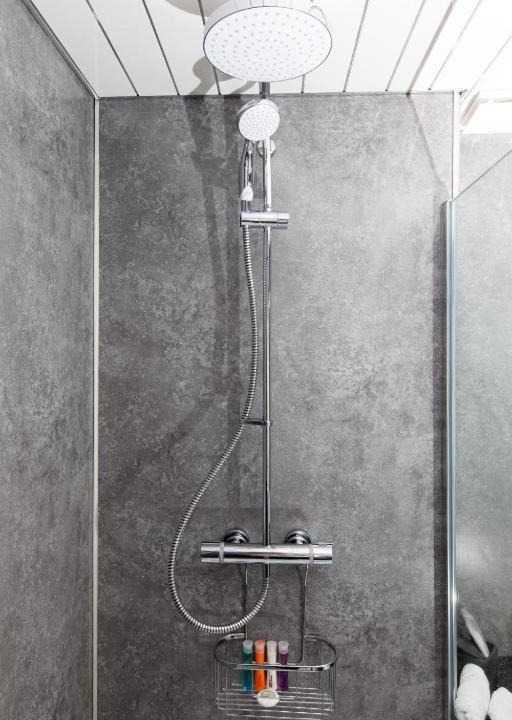 Photo of Bathroom in Duloch