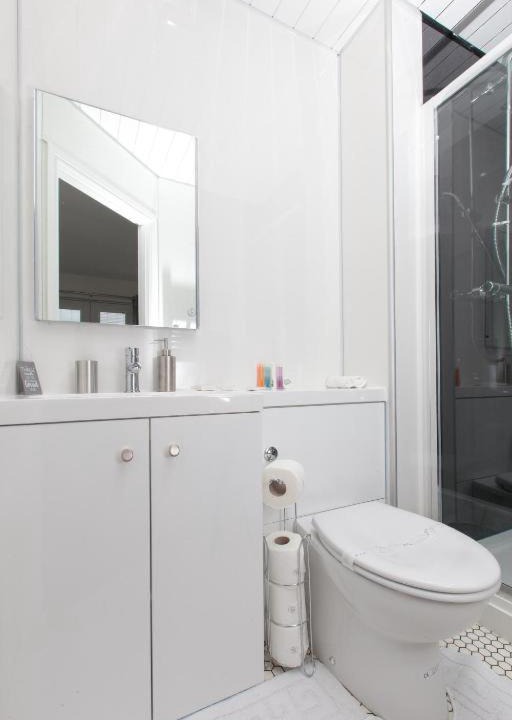 Photo of Bathroom in Duloch