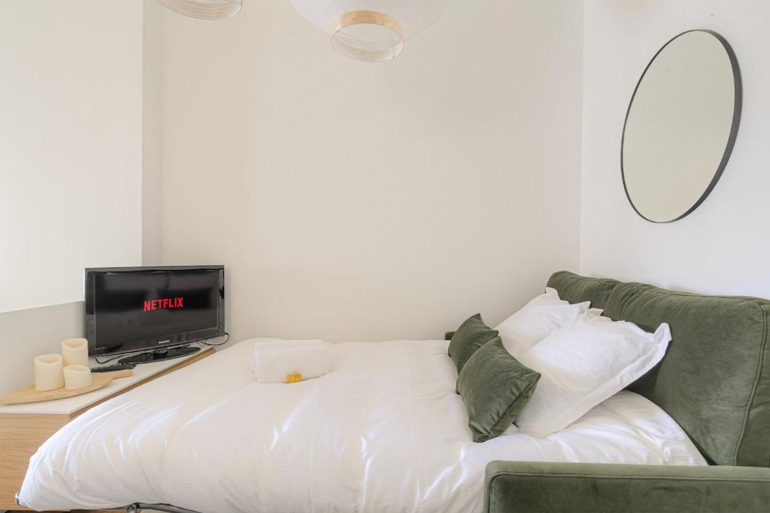 Photo of Bedroom in Charpennes - Charmettes