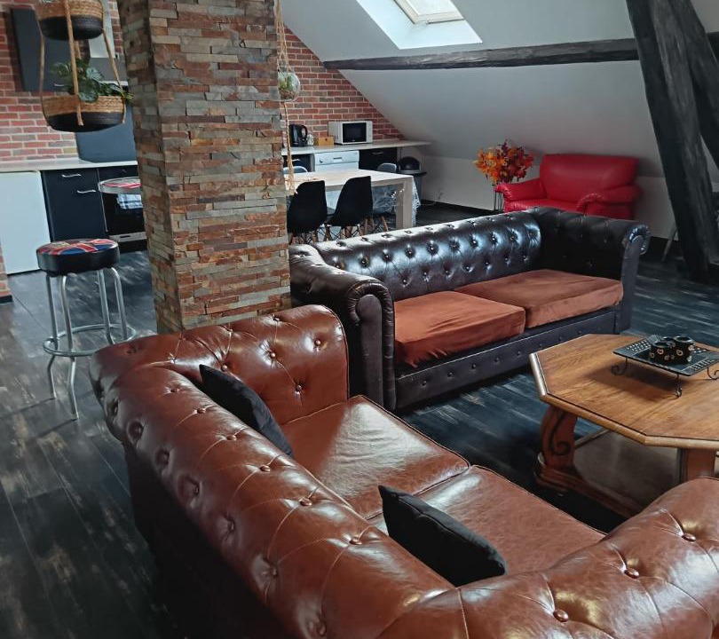 Photo of Livingroom in Ep 13 - Saint-Francois de Sales