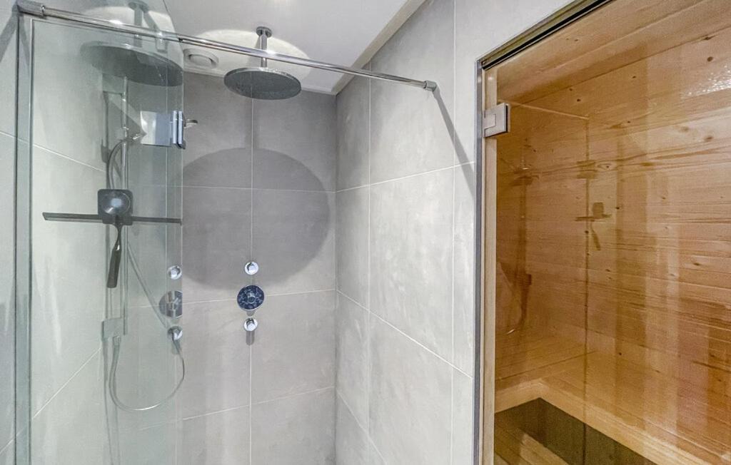 Photo of Bathroom in Hoogersmilde