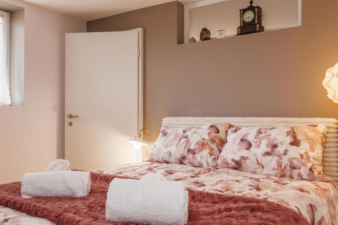 Photo of Bedroom in Collombey-Muraz