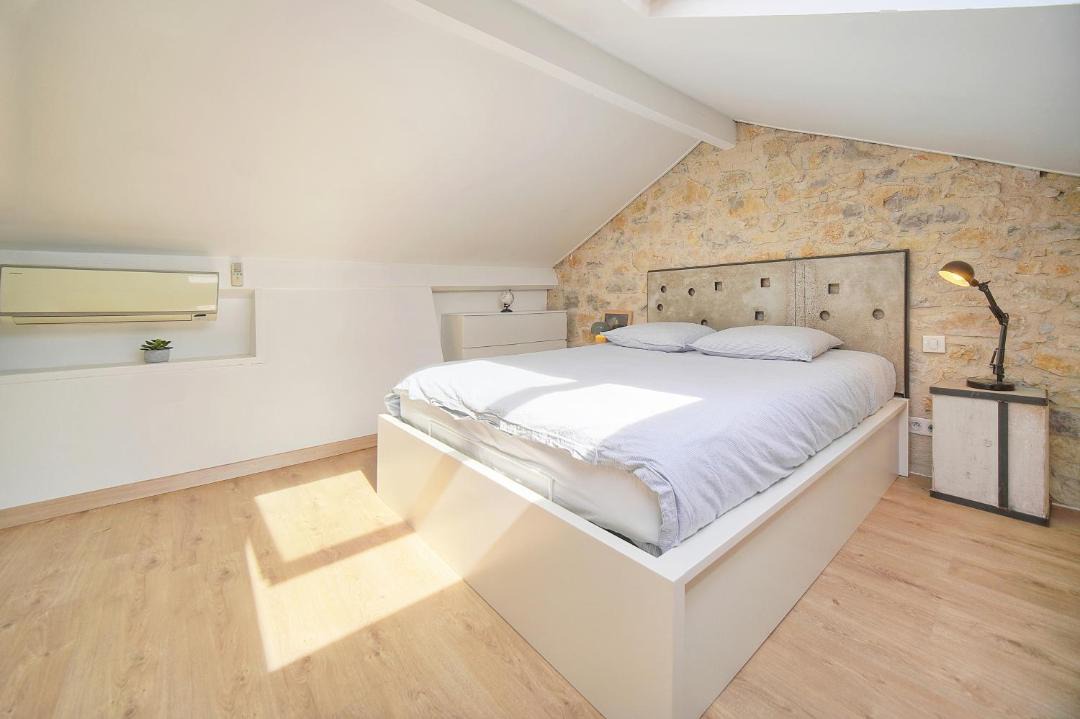 Photo of Bedroom in Cannes La Bocca